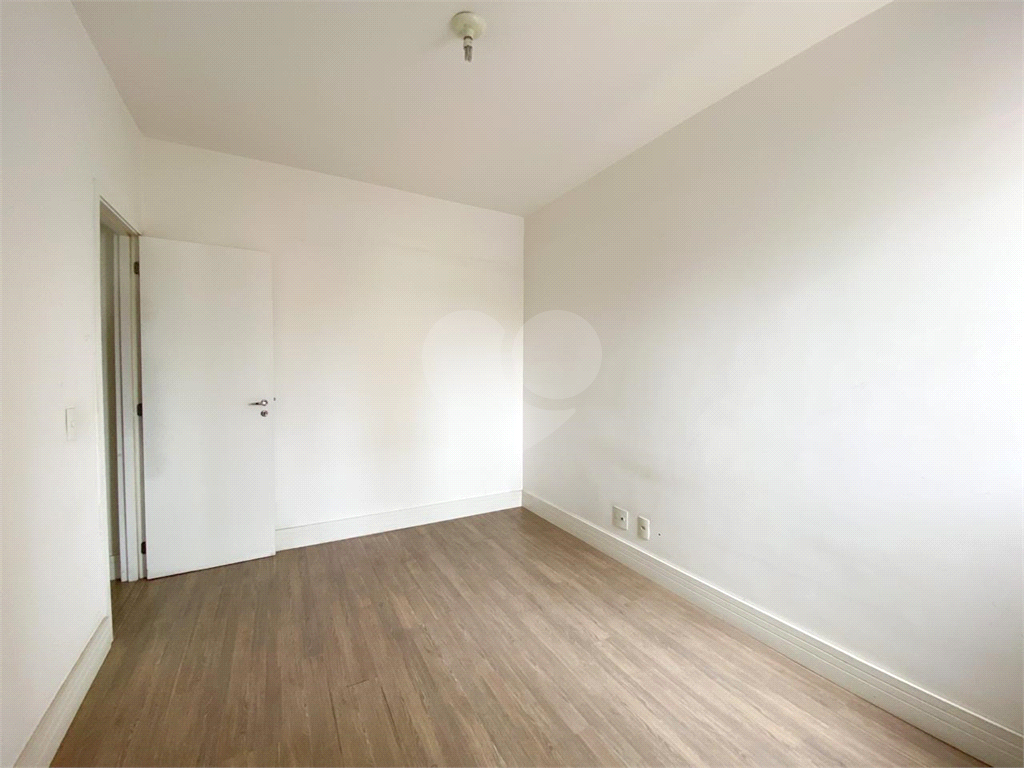 APARTAMENTO em TUCURUVI