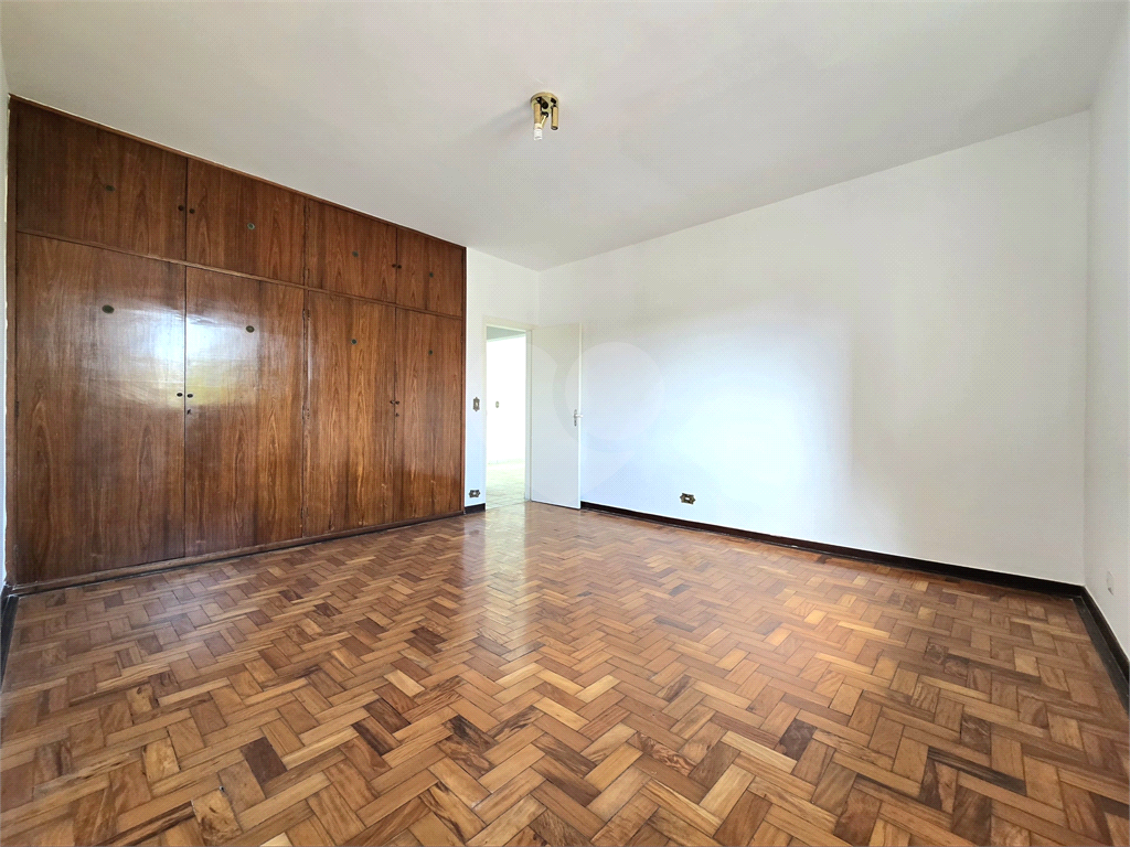 Casa à venda com 3 dormitórios 4 banheiros no JARDIM DA GLORIA