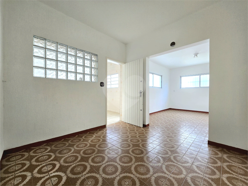 Casa à venda com 3 dormitórios 4 banheiros no JARDIM DA GLORIA