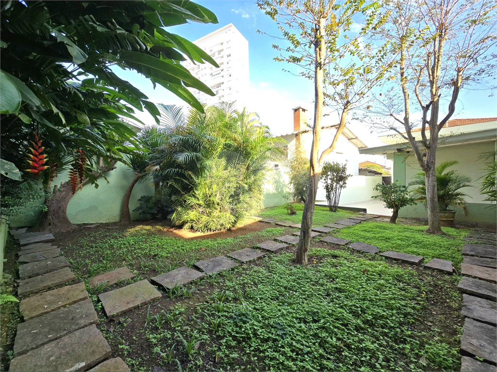 Casa à venda com 3 dormitórios 4 banheiros no JARDIM DA GLORIA