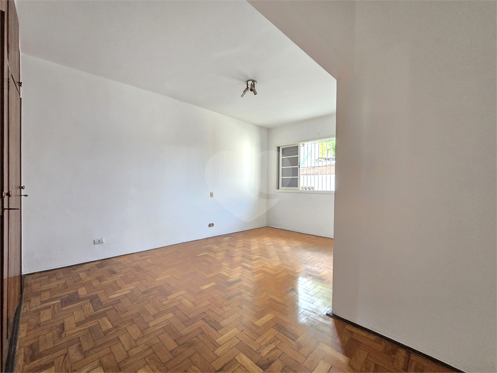 Casa à venda com 3 dormitórios 4 banheiros no JARDIM DA GLORIA