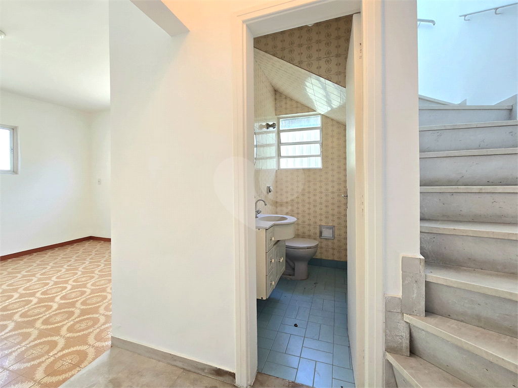 Casa à venda com 3 dormitórios 4 banheiros no JARDIM DA GLORIA