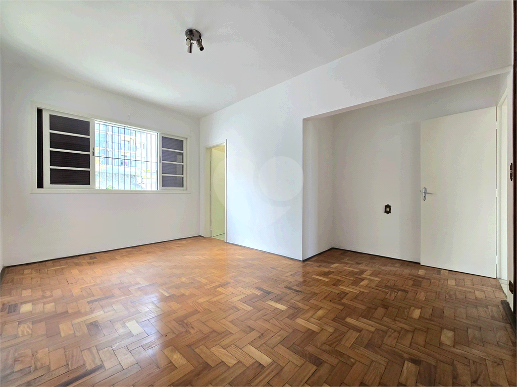 Casa à venda com 3 dormitórios 4 banheiros no JARDIM DA GLORIA