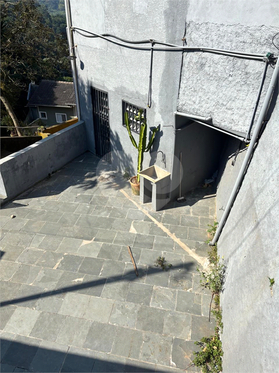Salão Comercial no acesso para a Serra da Cantareira