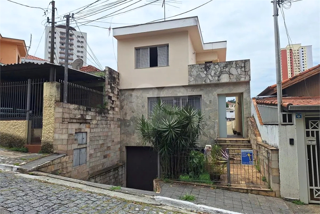 Casa Ampla à Venda ou Locação na Rua Elvis Presley – Mandaqui, São Paulo | 213m², 3 Dormitórios e 3 Vagas