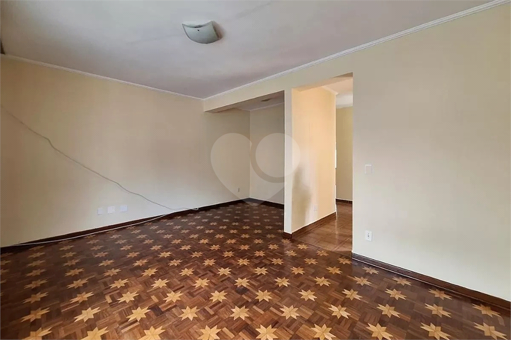 Casa Ampla à Venda ou Locação na Rua Elvis Presley – Mandaqui, São Paulo | 213m², 3 Dormitórios e 3 Vagas