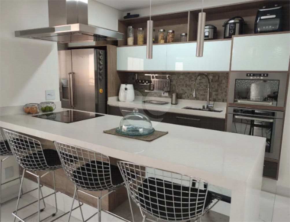 APARTAMENTO em TATUAPÉ