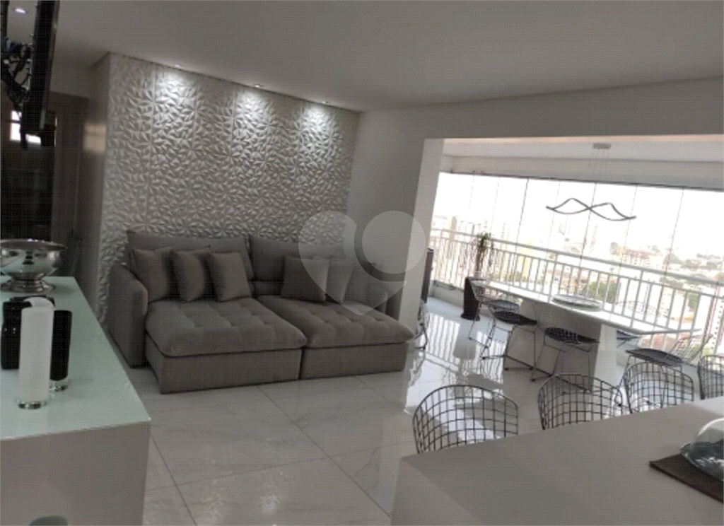 APARTAMENTO em TATUAPÉ