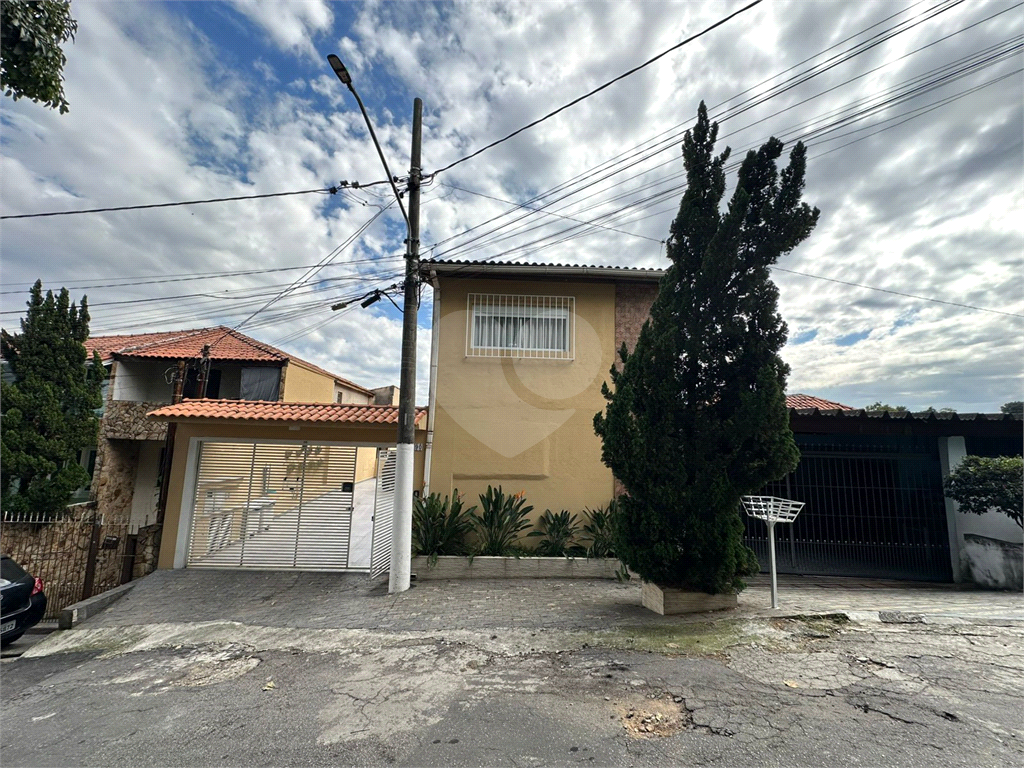 Sobrado á Venda  bairro Vila Nova Mazzei - 250 metros quadrados - 3 dormitórios e duas suítes e 4 vagas