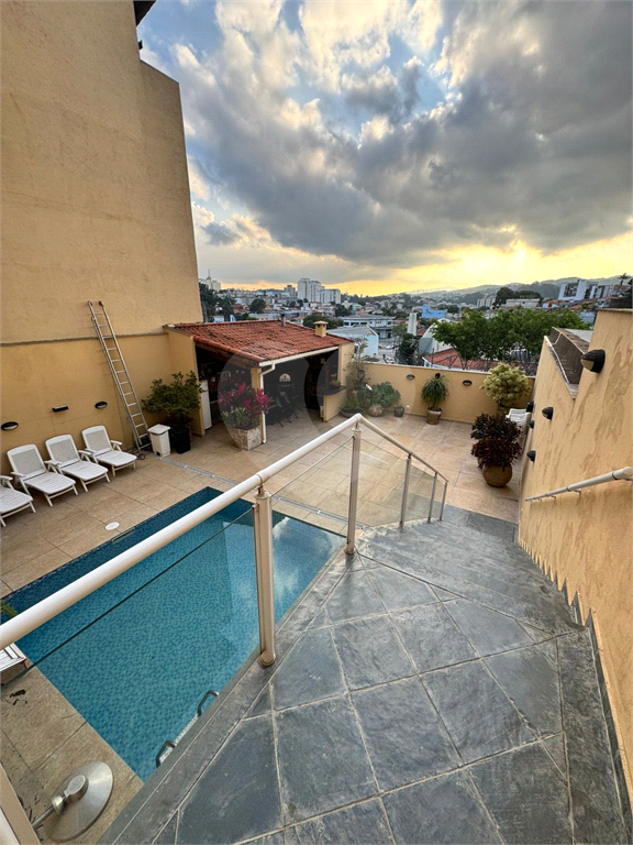 Sobrado á Venda  bairro Vila Nova Mazzei - 250 metros quadrados - 3 dormitórios e duas suítes e 4 vagas