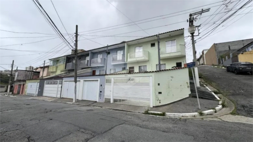 Sobrado a venda no Limão. 2 dormitórios, 2 vagas. 