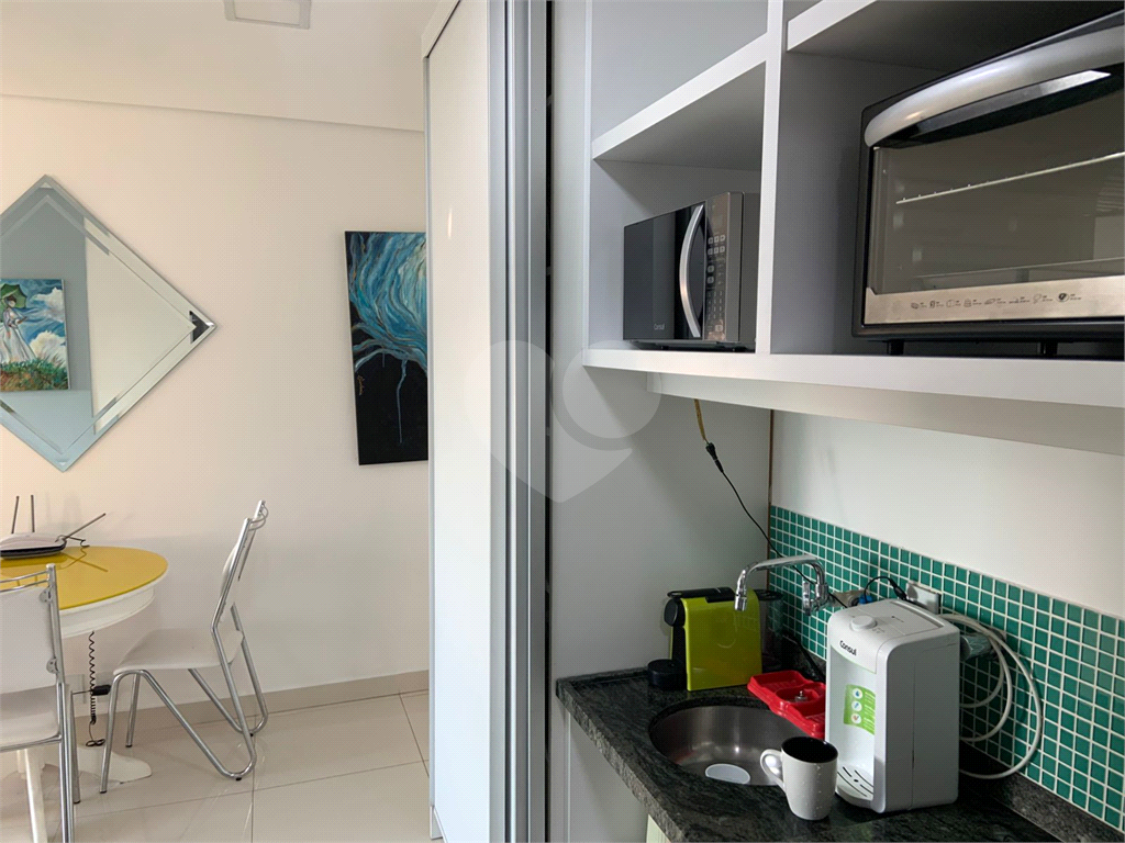 APARTAMENTO em JARDIM EUROPA