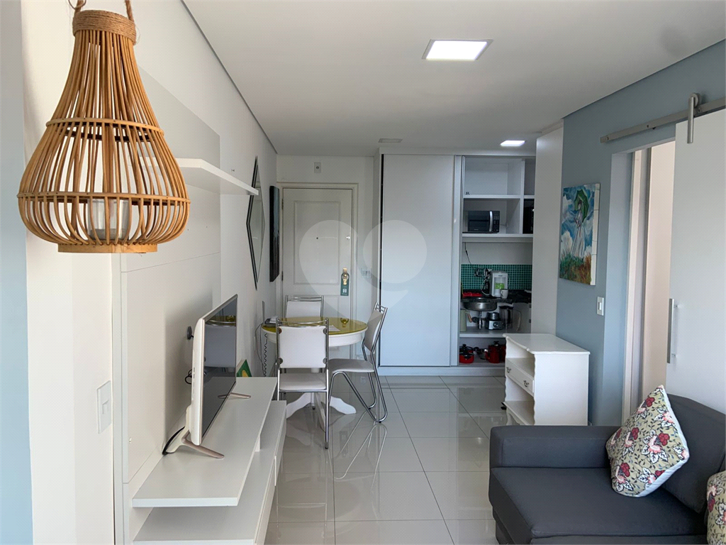 APARTAMENTO em JARDIM EUROPA