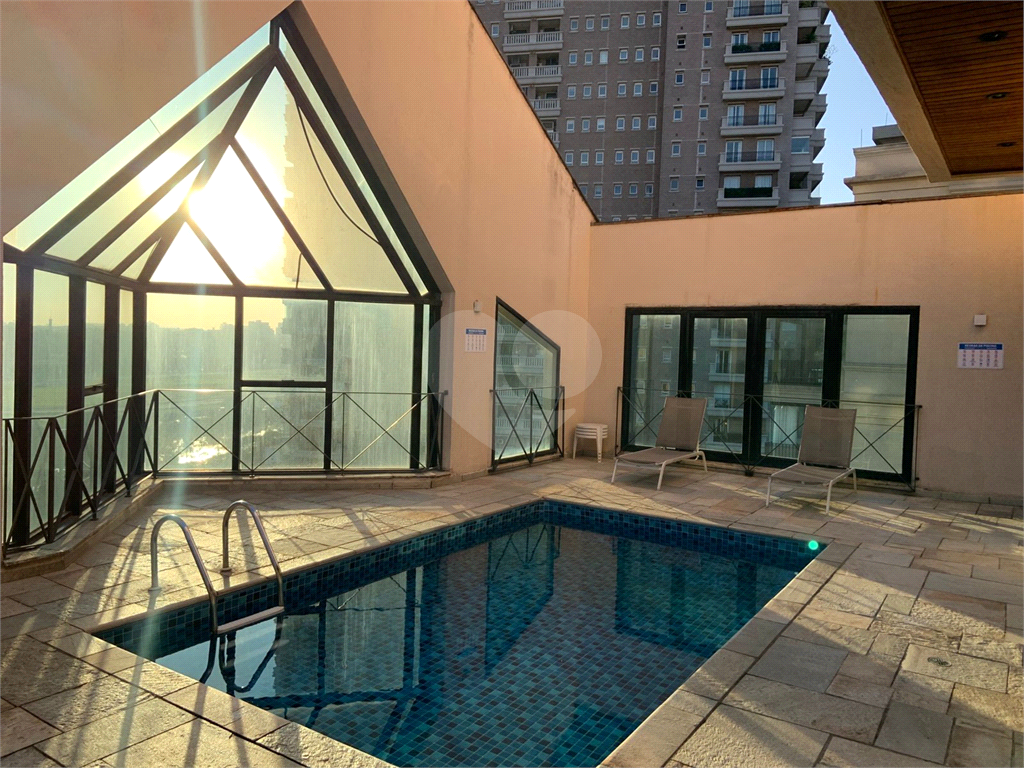 APARTAMENTO em JARDIM EUROPA