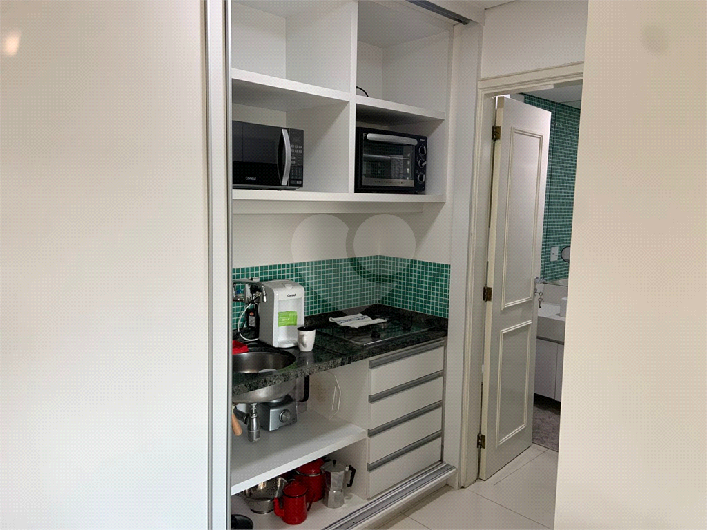 APARTAMENTO em JARDIM EUROPA