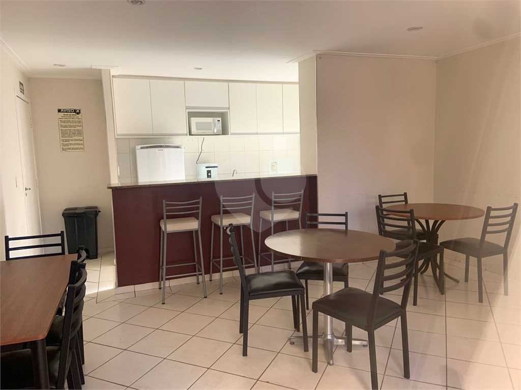 APARTAMENTO em LAPA