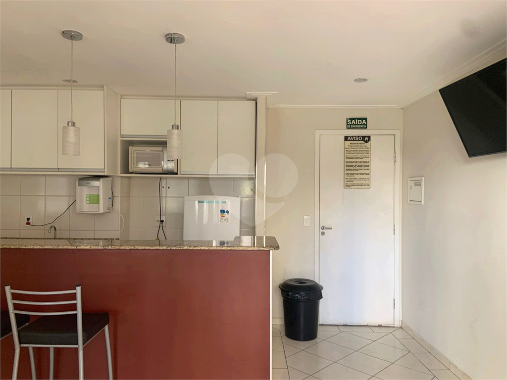 APARTAMENTO em LAPA
