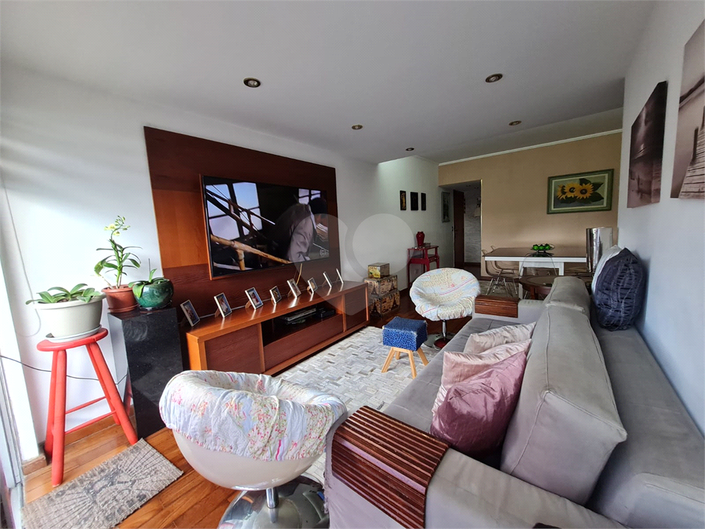 Apartamento à Venda na Vila Augusta – 95m², 3 Dorms, Varanda e Planejados!