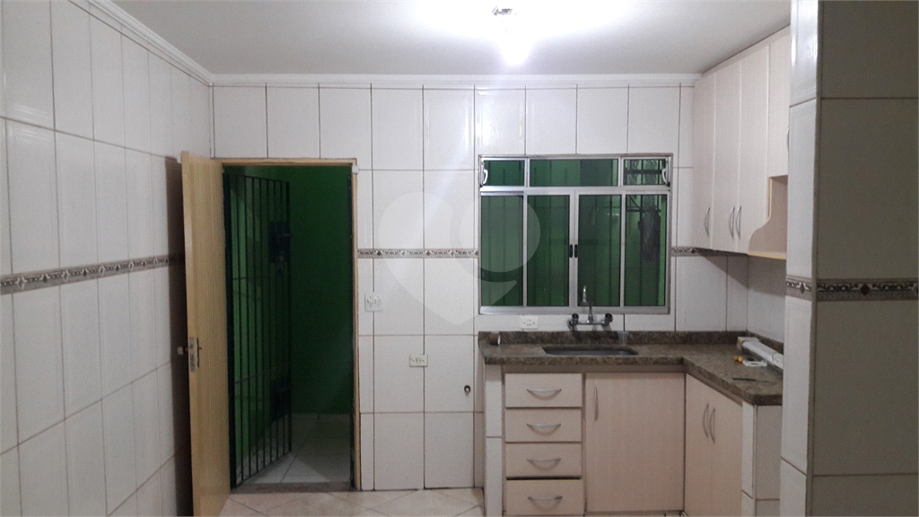 Sobrado à venda | 147m ² | 3 dormitórios ( 1 suíte) | 2 vagas em Itaquera | SP!