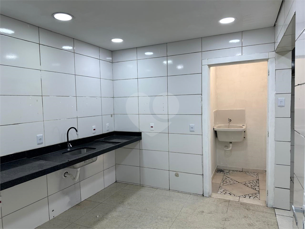 Prédio Comercial par Locação| 200m² | em Parada Inglesa | SP!