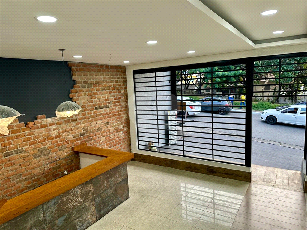Prédio Comercial par Locação| 200m² | em Parada Inglesa | SP!