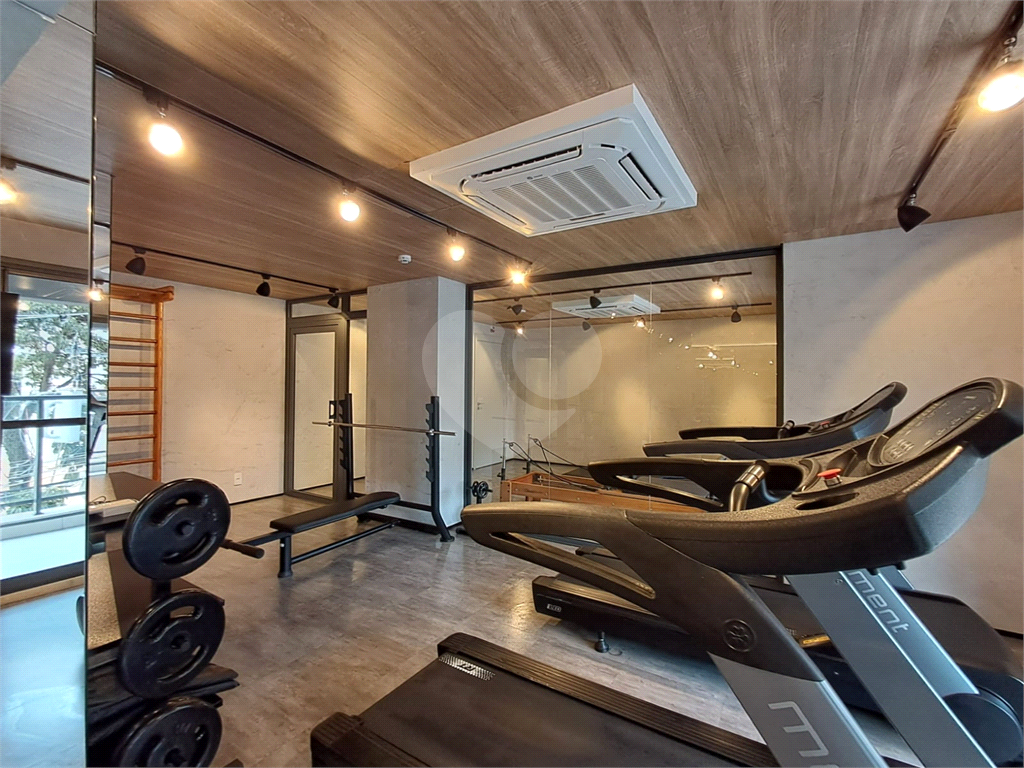 Studio com decoração refinada 26m² mobiliado com lazer Pinheiros
