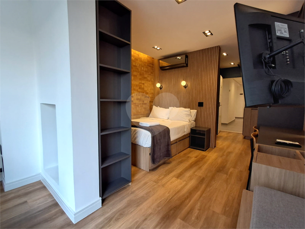 Studio com decoração refinada 26m² mobiliado com lazer Pinheiros