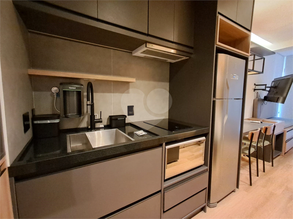 Studio com decoração refinada 26m² mobiliado com lazer Pinheiros