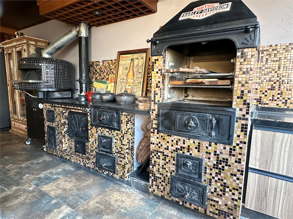 Linda casa a venda no Condomínio Reserva Nova Cantareira. Decoração Moderna ! Imóvel com 3 suítes completas, 6 vagas de garagem.