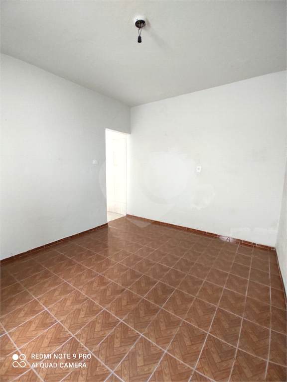 Excelente Terreno na Avenida Do Guaca com 05 casas!!!