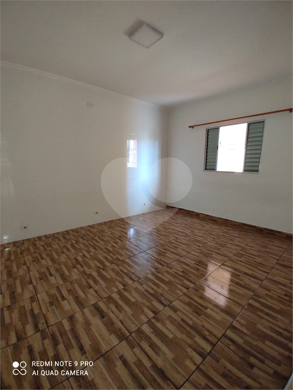 Excelente Terreno na Avenida Do Guaca com 05 casas!!!
