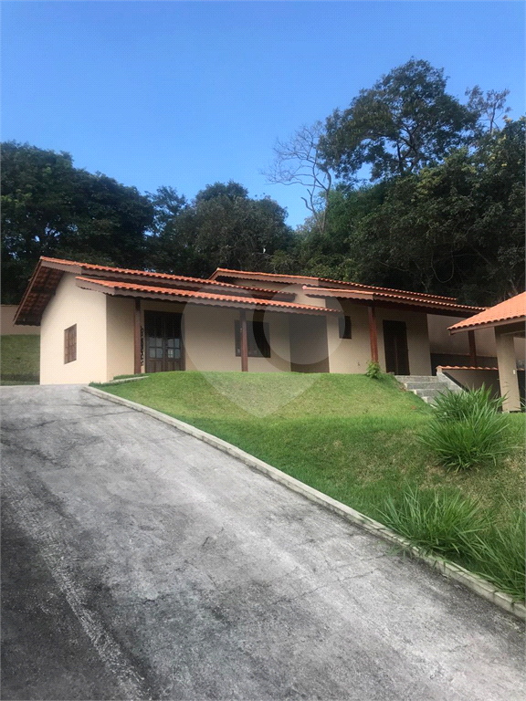 Casa de Condomínio à venda com 3 quartos, 322m² - Foto 4
