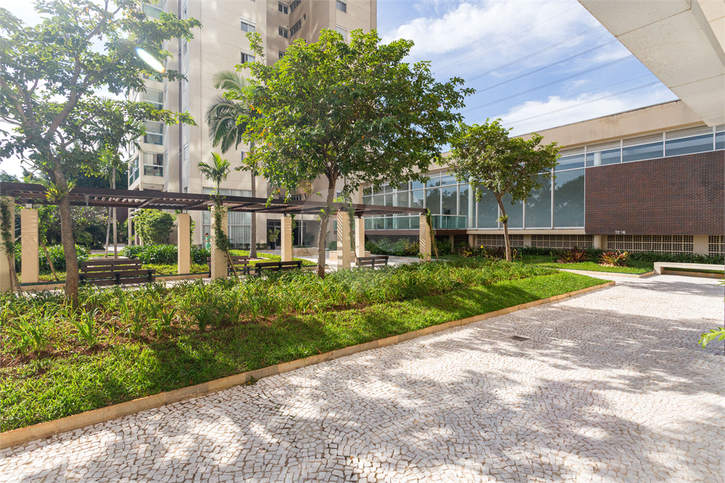 APARTAMENTO À VENDA COM 3 QUARTOS - VARANDA GOURMET - 2 VAGAS NA VILA LEOPOLDINA