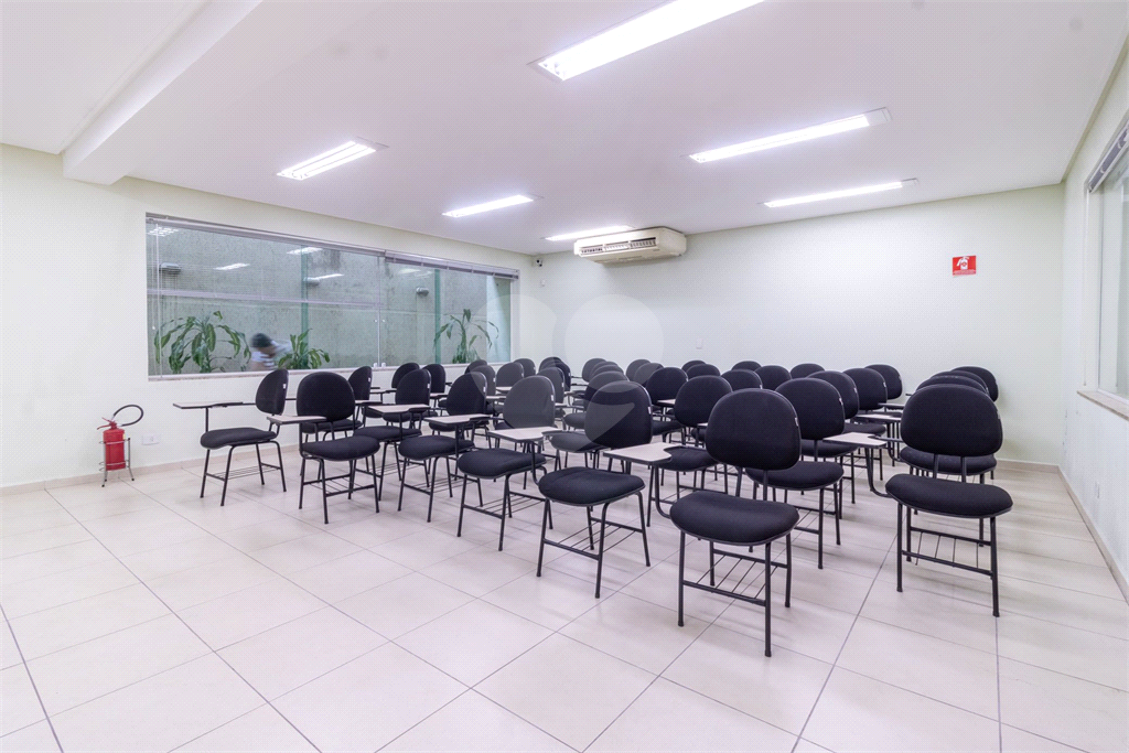 PRÉDIO COMERCIAL PARA VENDA OU LOCAÇÃO – VILA PRUDENTE (PRÓXIMO AO METRÔ)