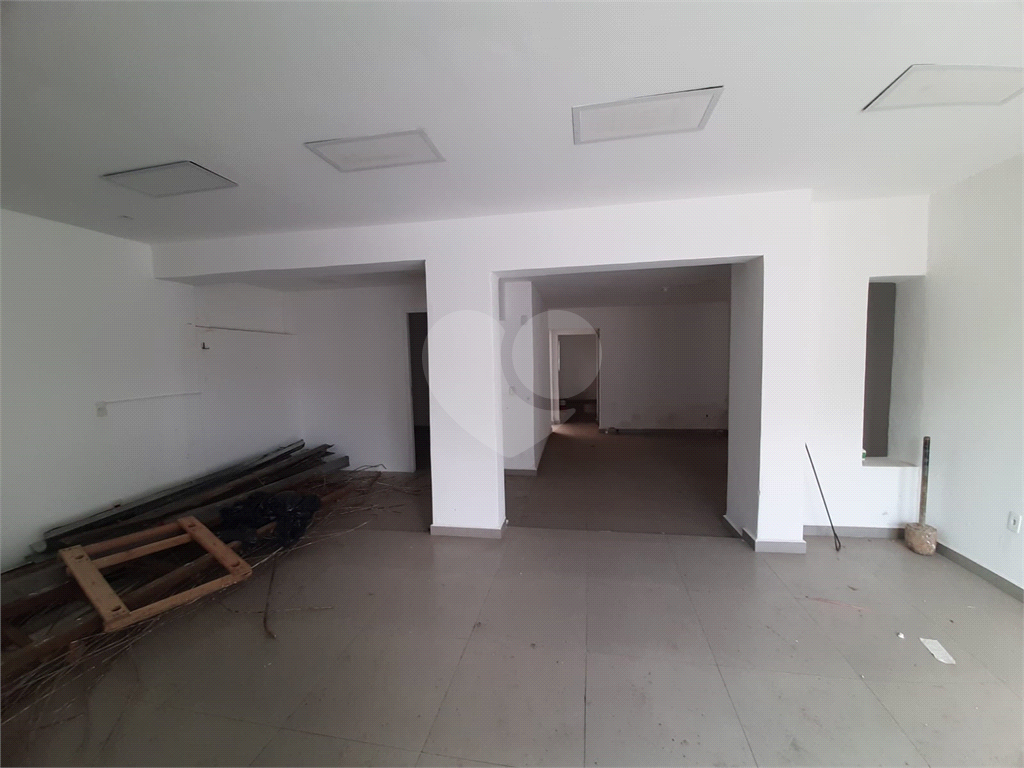 Prédio Inteiro à venda, 256m² - Foto 9