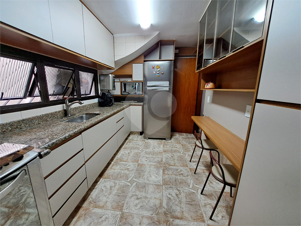 Sobrado à Venda no Tatuapé | 180 m² | 3 Dormitórios | 1 Suíte | 2 Vagas de Garagem