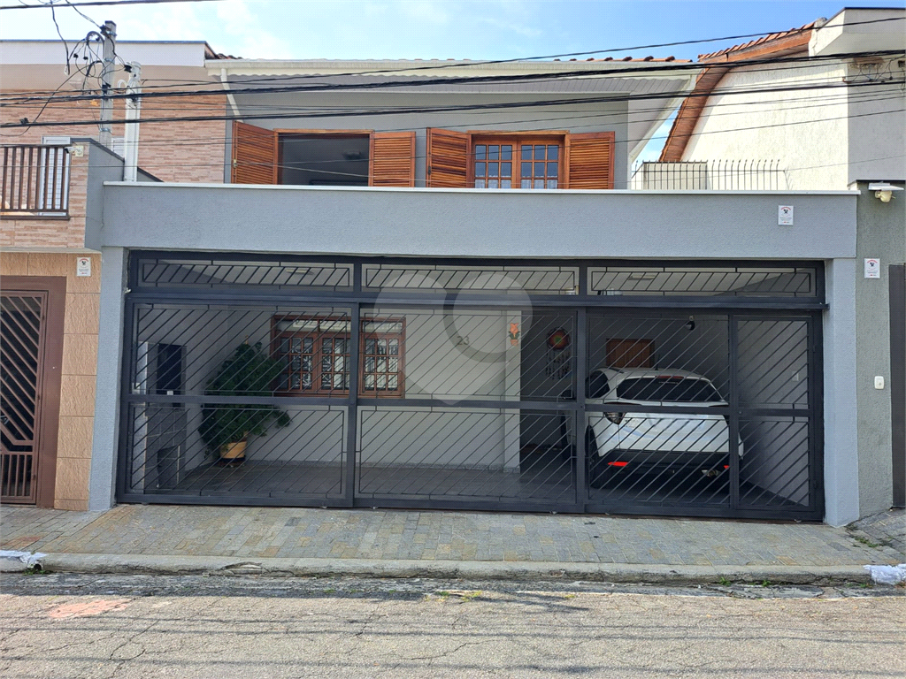 Sobrado à Venda no Tatuapé | 180 m² | 3 Dormitórios | 1 Suíte | 2 Vagas de Garagem