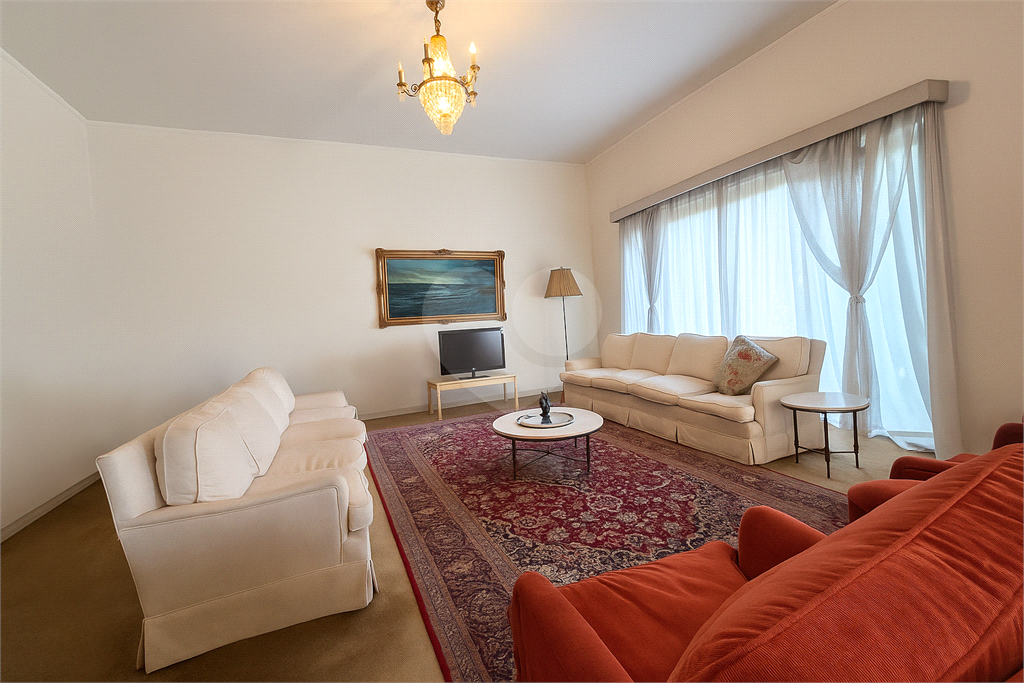 Casa no Jardim São Bento com 4 quartos / 2 suítes / 519 m²
