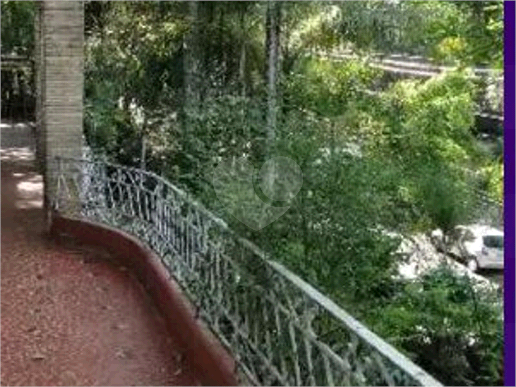 Casa no Jardim São Bento com 4 quartos / 2 suítes / 519 m²