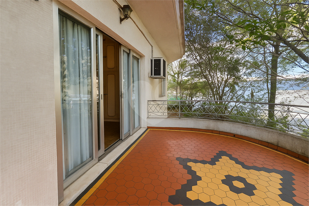Casa no Jardim São Bento com 4 quartos / 2 suítes / 519 m²