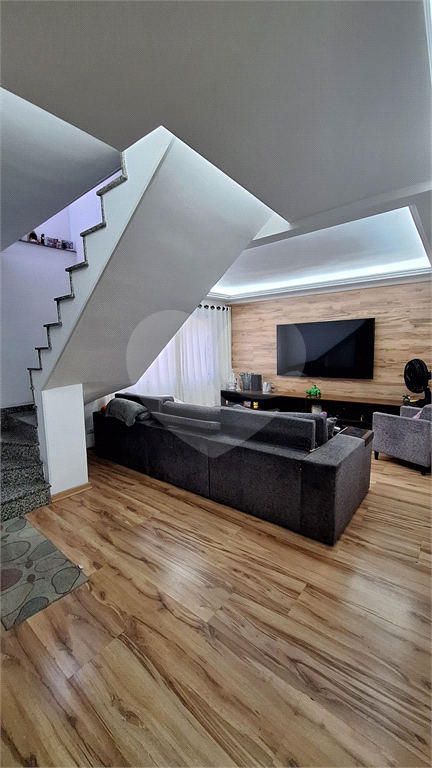 Casa em condomínio fechado na Vila Maria