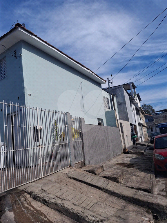 GRANDE OPORTUNIDADE - TERREN0 COM 6 SOBRADOS E 4 CASAS A VENDA - EXCELENTE INVESTIMENTO 