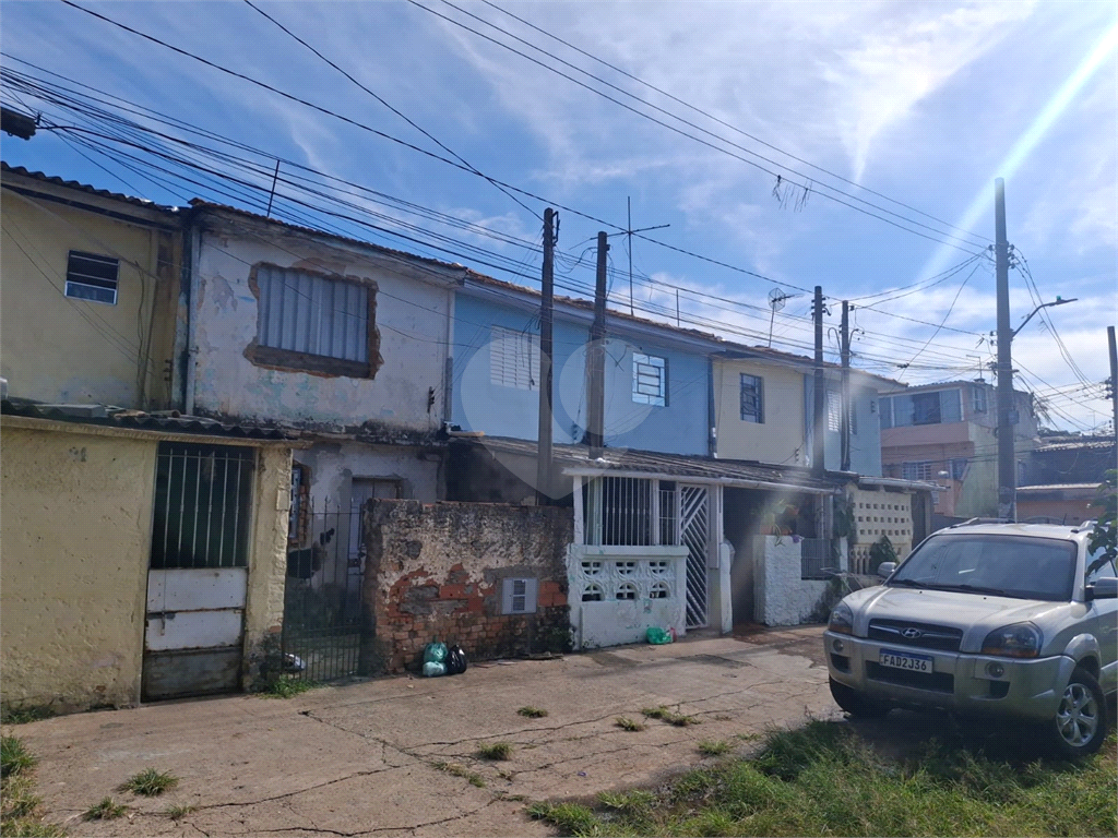 GRANDE OPORTUNIDADE - TERREN0 COM 6 SOBRADOS E 4 CASAS A VENDA - EXCELENTE INVESTIMENTO 