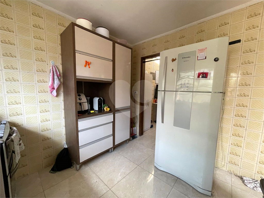 Oportunidade de um Belo sobrado na casa verde Baixa. com 3 dormitórios 1 suite ,piscina ,sala pra 2 ambientes,mais uma Edicula  quarto cozinha banheibanheiro e lavanderia.