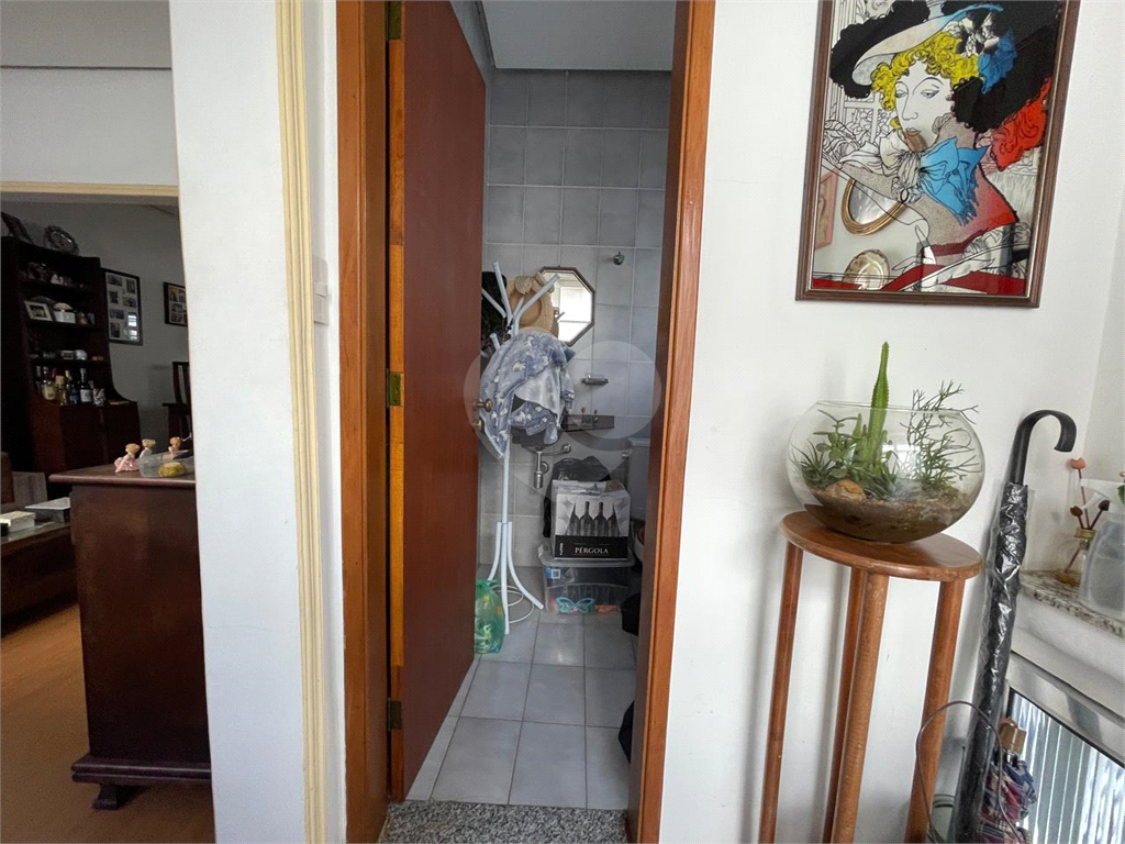 Oportunidade de um Belo sobrado na casa verde Baixa. com 3 dormitórios 1 suite ,piscina ,sala pra 2 ambientes,mais uma Edicula  quarto cozinha banheibanheiro e lavanderia.