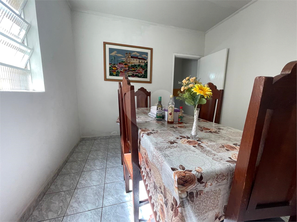 Oportunidade de um Belo sobrado na casa verde Baixa. com 3 dormitórios 1 suite ,piscina ,sala pra 2 ambientes,mais uma Edicula  quarto cozinha banheibanheiro e lavanderia.