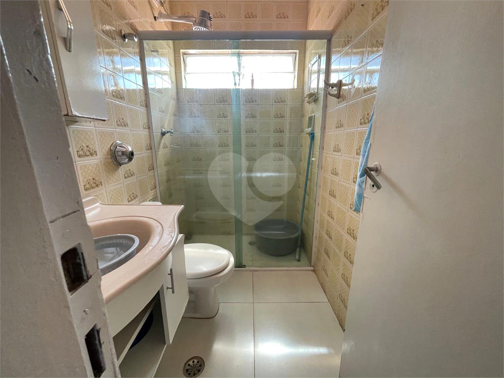 Oportunidade de um Belo sobrado na casa verde Baixa. com 3 dormitórios 1 suite ,piscina ,sala pra 2 ambientes,mais uma Edicula  quarto cozinha banheibanheiro e lavanderia.