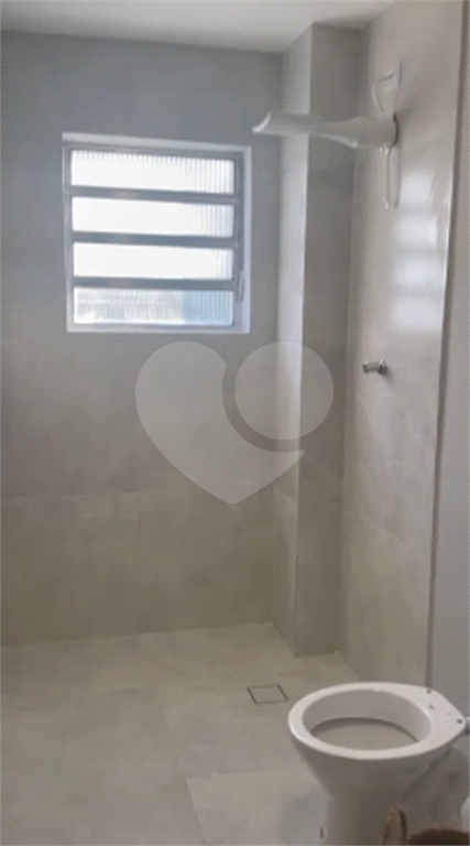 Seu novo lar no coração da Avenida Imirim. Apartamento com 3 dormitórios e reformado.