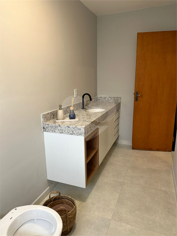 Seu novo lar no coração da Avenida Imirim. Apartamento com 3 dormitórios e reformado.