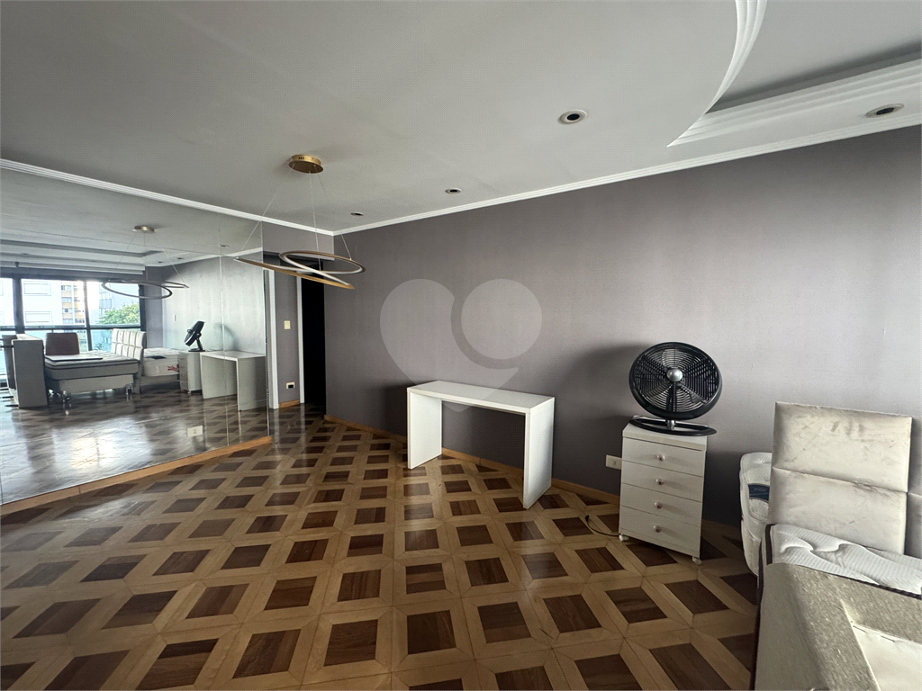 Apartamento á venda em Santana